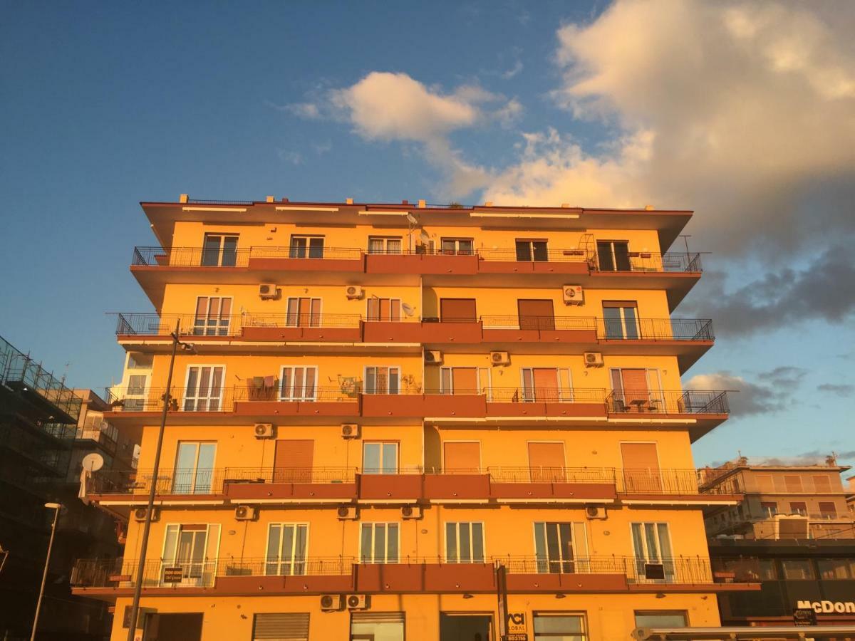 On The Beach Sea-View&Kitchen In Room Salerno Esterno foto