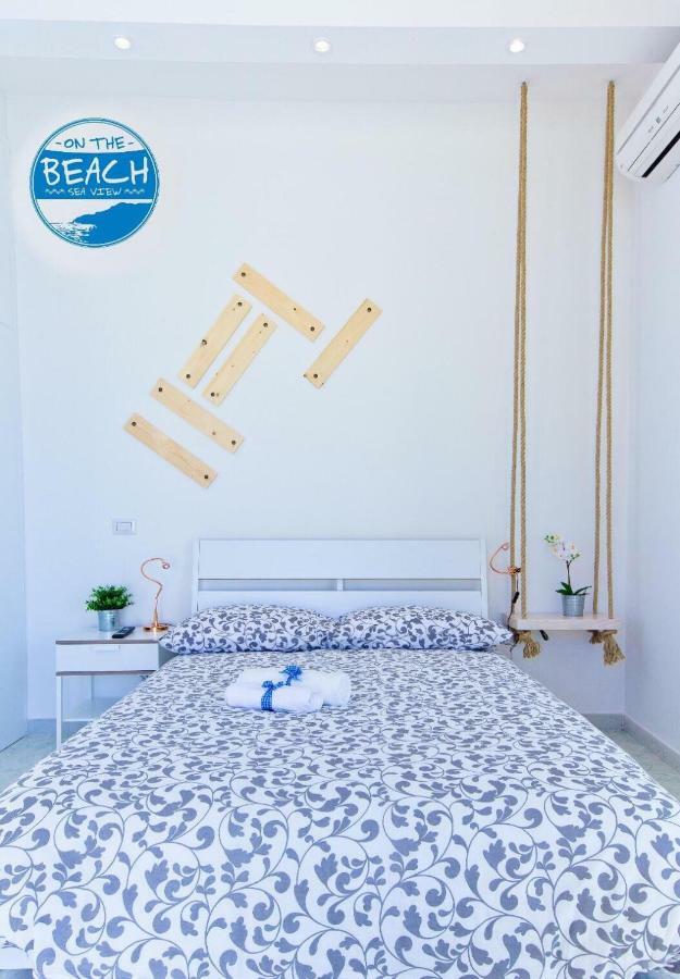 On The Beach Sea-View&Kitchen In Room Salerno Esterno foto